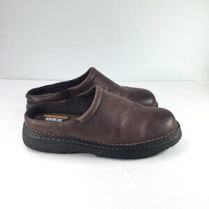 GBX Josh Slip-On Shoes Men Size 9 Brown Leather Round Toe